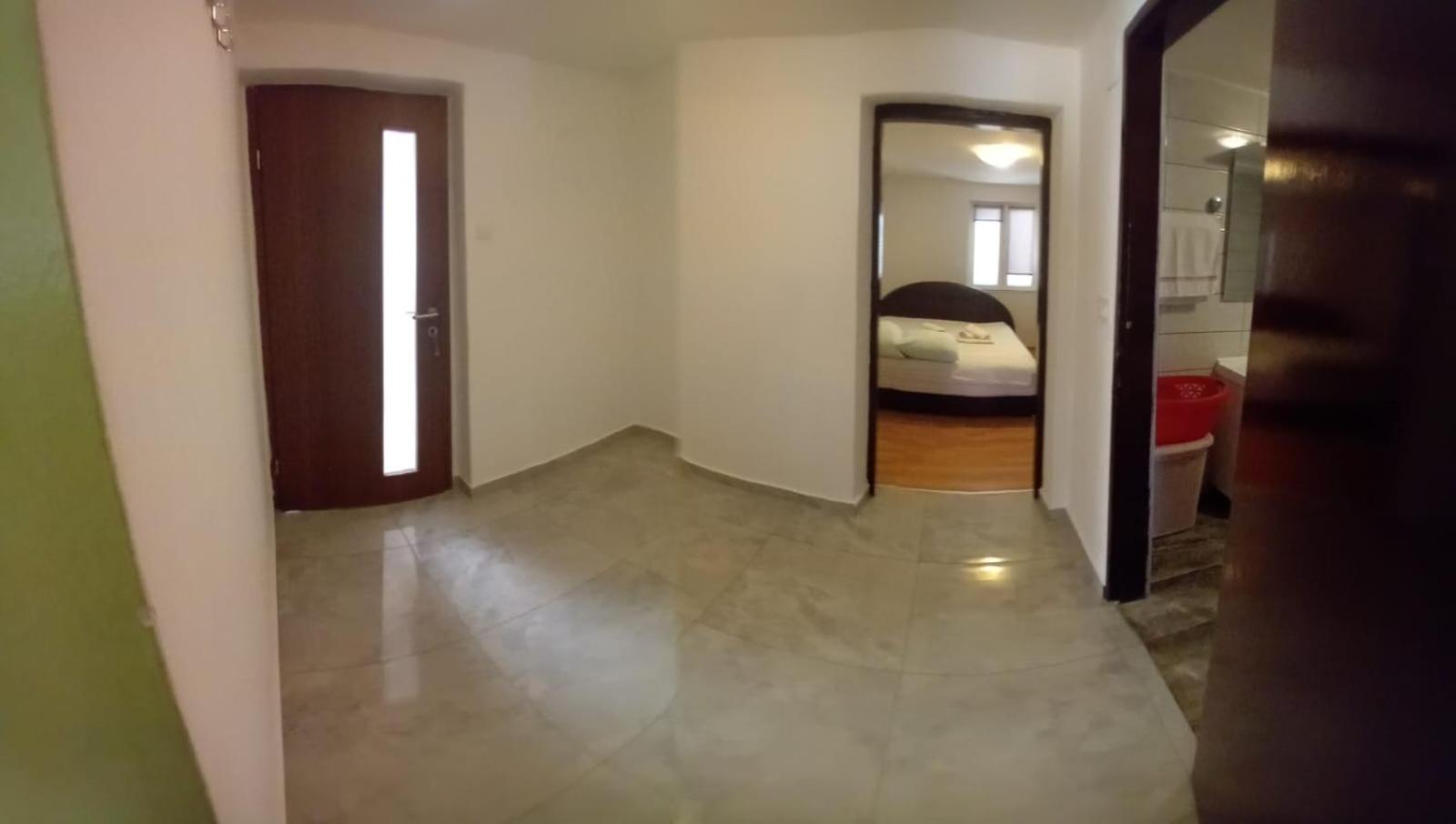 Apartman Naomi 比比涅 外观 照片